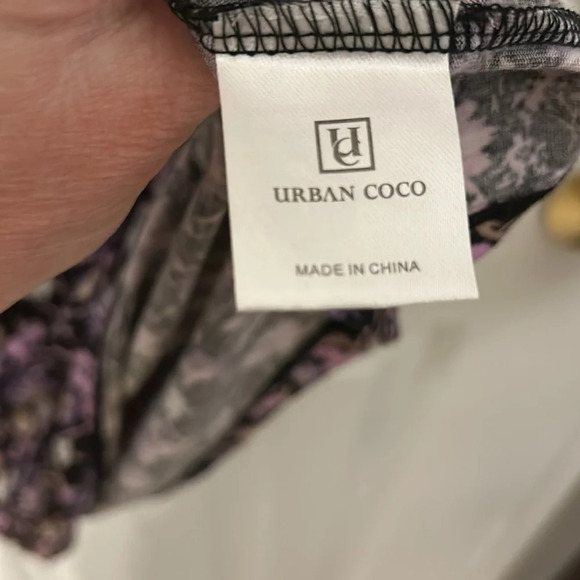 Urban Coco Women’s (S) Purple Floral Crewneck Short Sleeve Pullover T shirt - Picture 5 of 6
